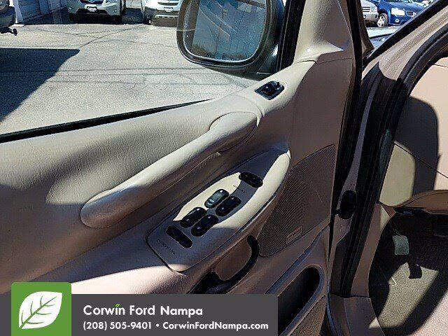 2001 Ford Expedition XLT