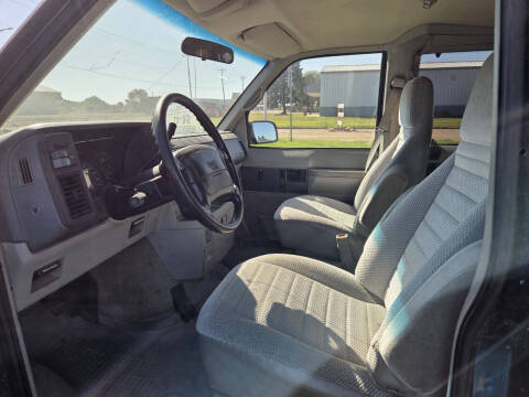 2016 Chevrolet Express 2500