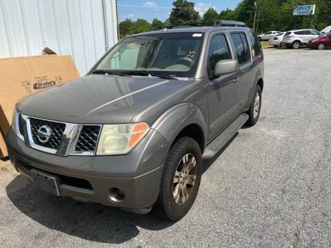 2006 Nissan Pathfinder for sale at UpCountry Motors in Taylors SC
