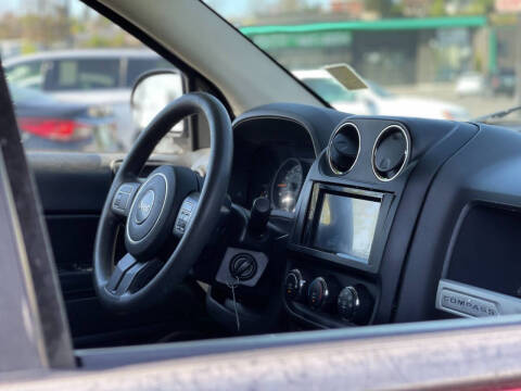 2015 Jeep Compass Sport