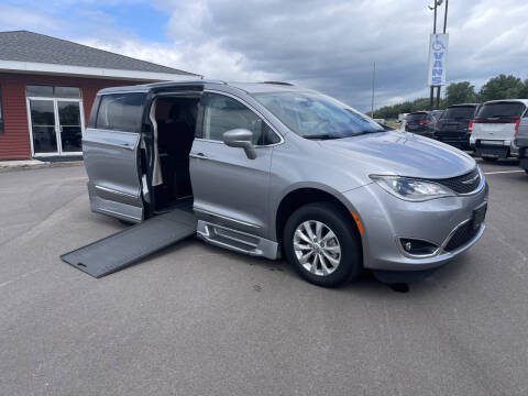 2018 Chrysler Pacifica Touring L