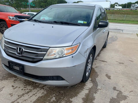 2012 Honda Odyssey for sale at Lake County Auto Brokers in Euclid OH