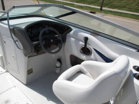 2002 Crownline BR230