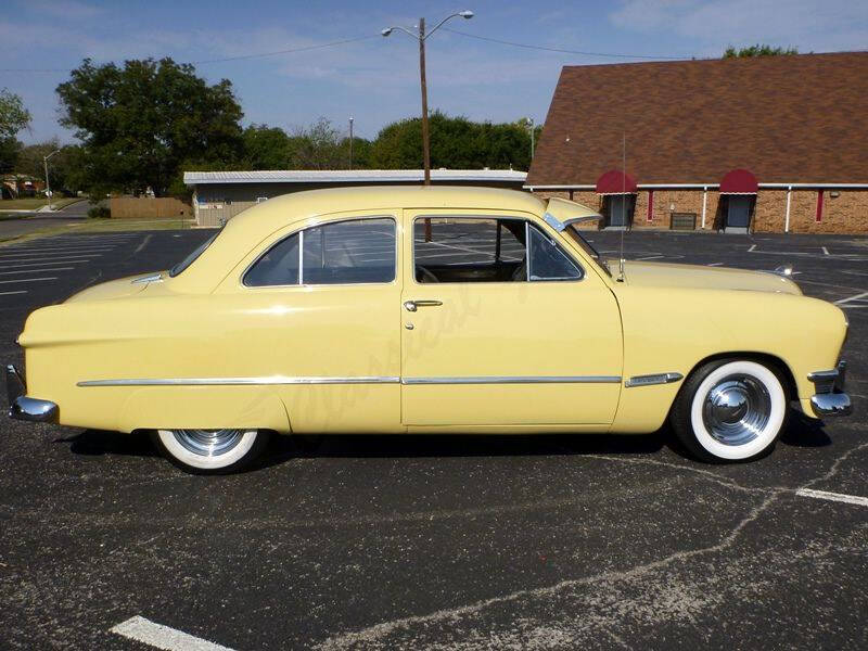 1950 Ford Deluxe