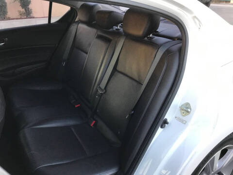 2013 Acura ILX 2.0L w/Tech