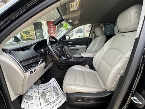 2019 Cadillac XT4 Luxury