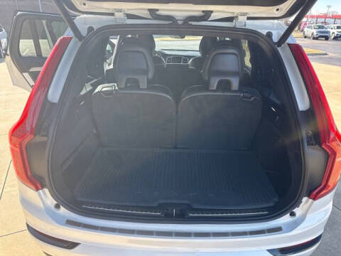 2019 Volvo XC90 T6 R-Design