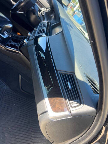 2016 BMW 5 Series 528i