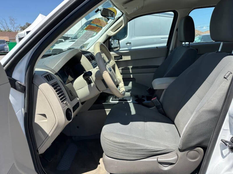 2011 Ford Escape XLS