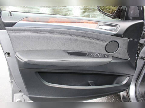 2010 BMW X5 xDrive30i