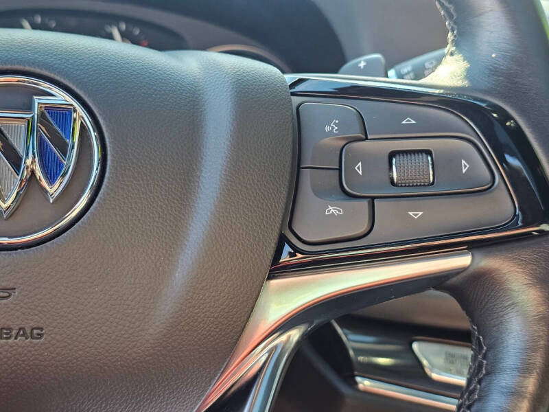 2023 Buick Enclave Essence