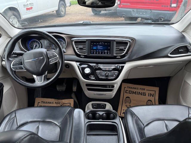 2020 Chrysler Voyager LXi