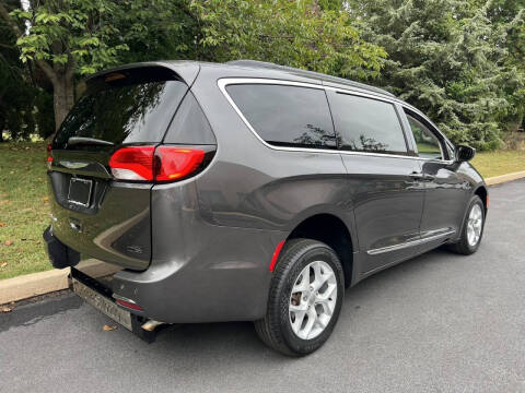 2017 Chrysler Pacifica