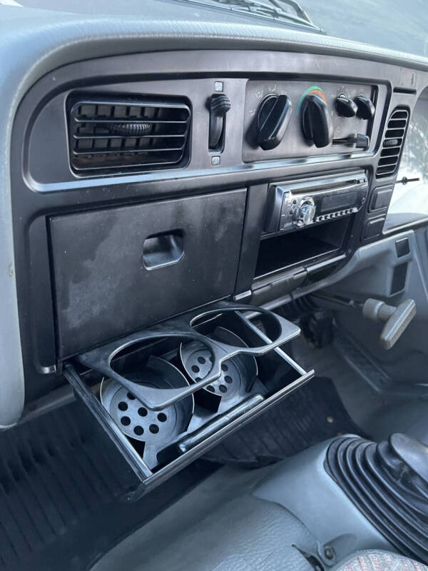 1998 Mitsubishi Canter