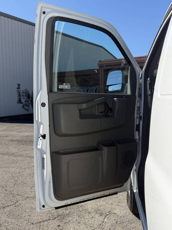 2019 Chevrolet Express 2500
