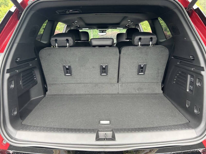 2025 GMC Acadia Denali