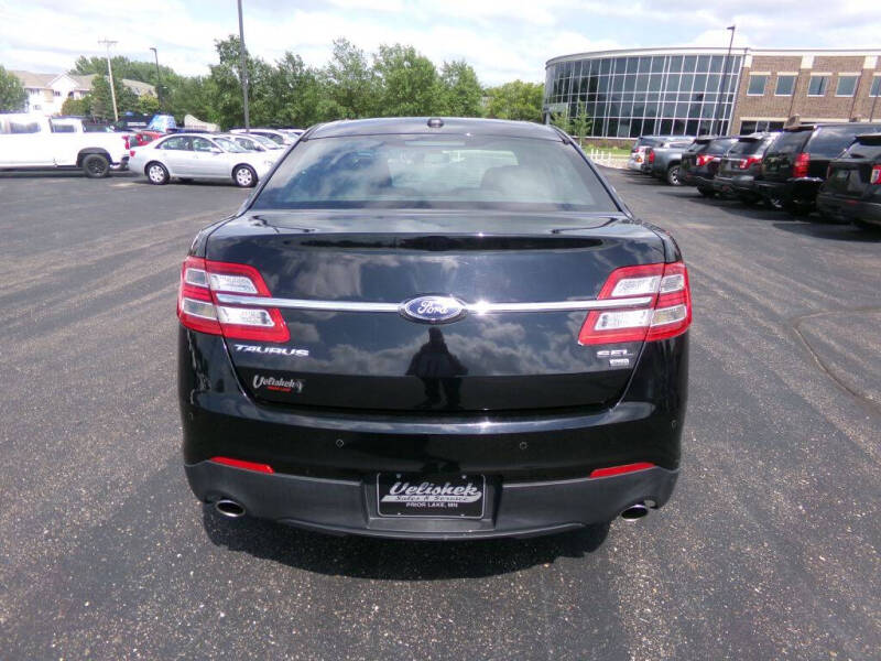 2017 Ford Taurus SEL