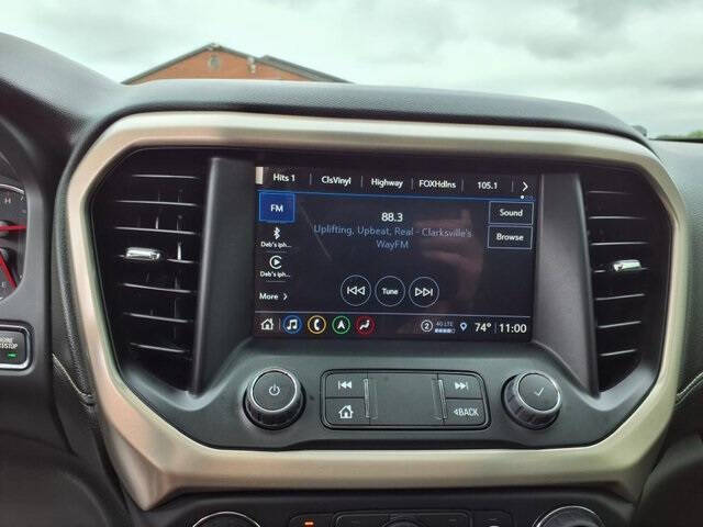 2023 GMC Acadia Denali