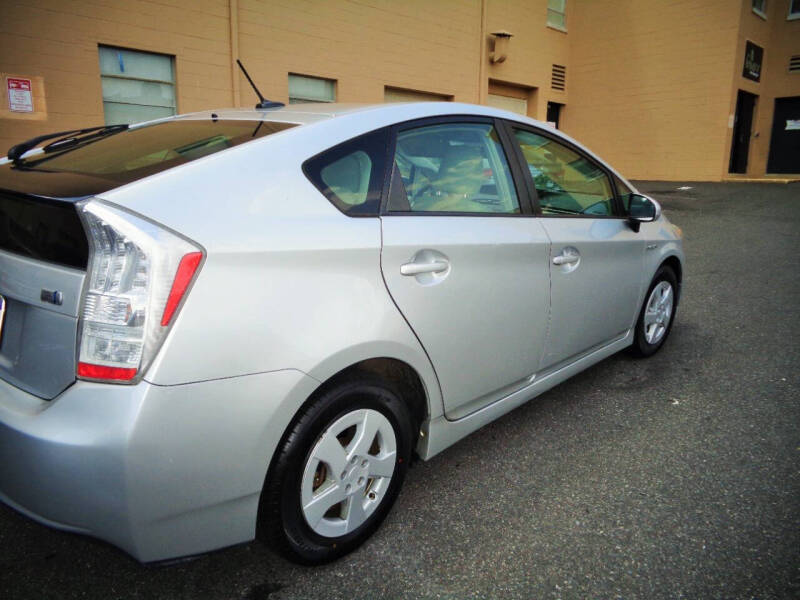 2011 Toyota Prius Two