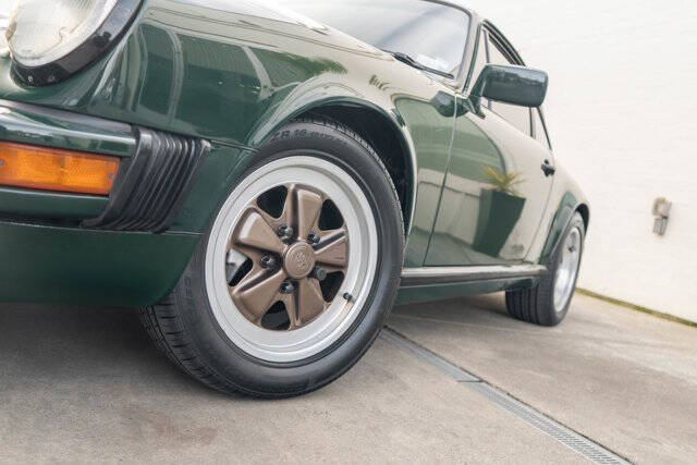 1989 Porsche 911 Carrera