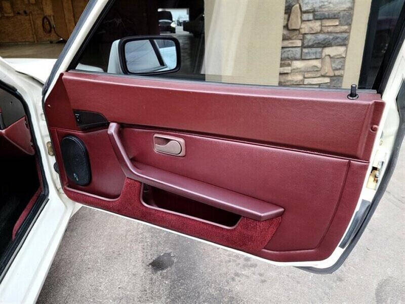 1987 Porsche 944 Turbo