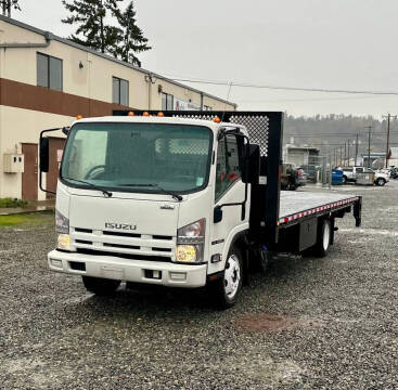 2015 Isuzu NRR  23' Flatbed + Lift Gate