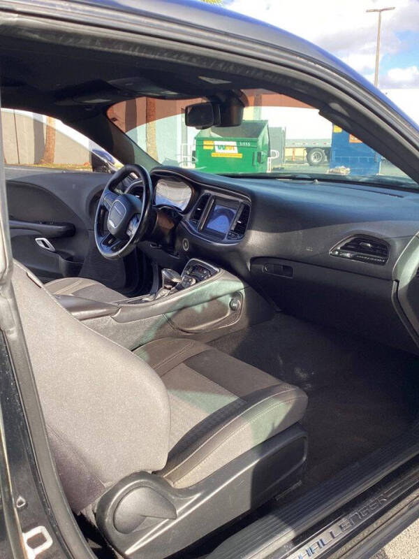 2019 Dodge Challenger SXT