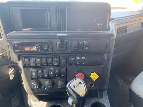 2020 International LT625