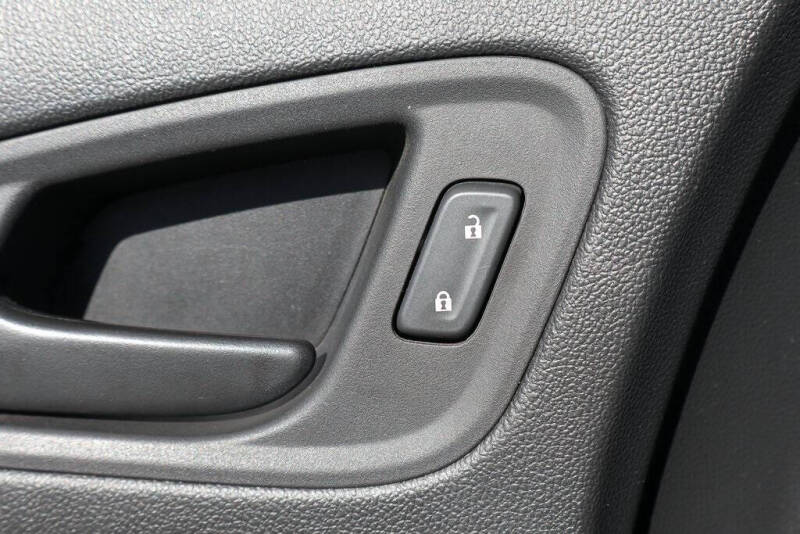 2022 GMC Canyon Elevation Standard