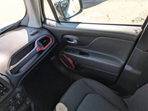 2023 Jeep Renegade Trailhawk