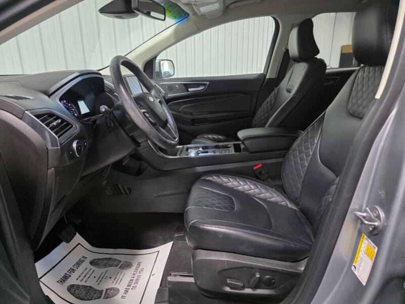 2023 Ford Edge Titanium