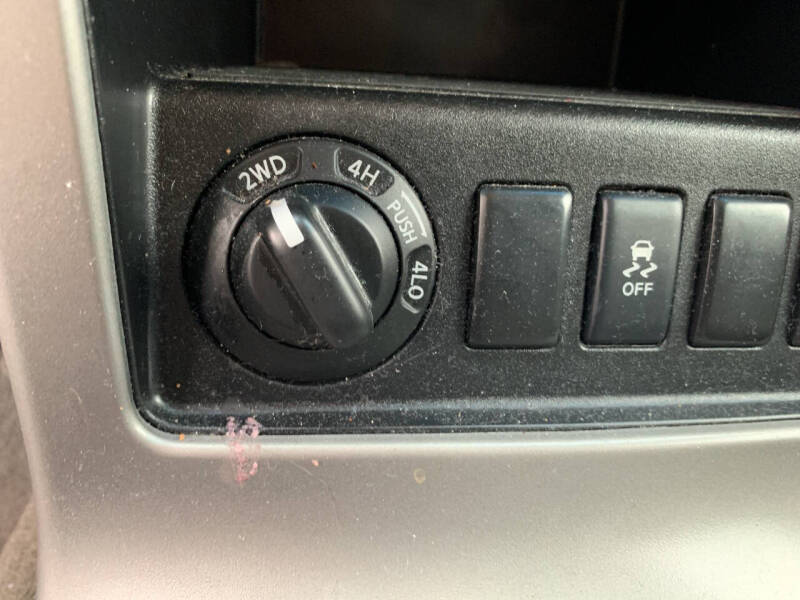 2012 Nissan Pathfinder Silver Edition