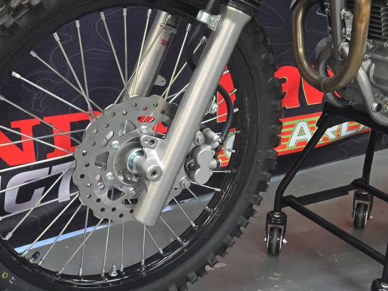 2025 Kawasaki KLX 230R S