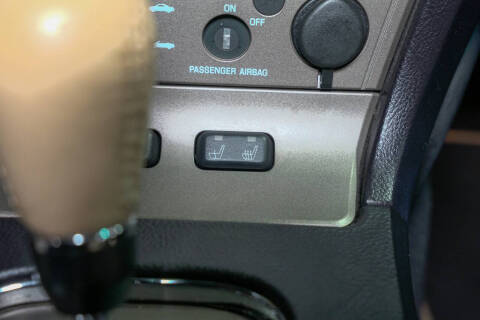 2005 Ford Thunderbird Deluxe