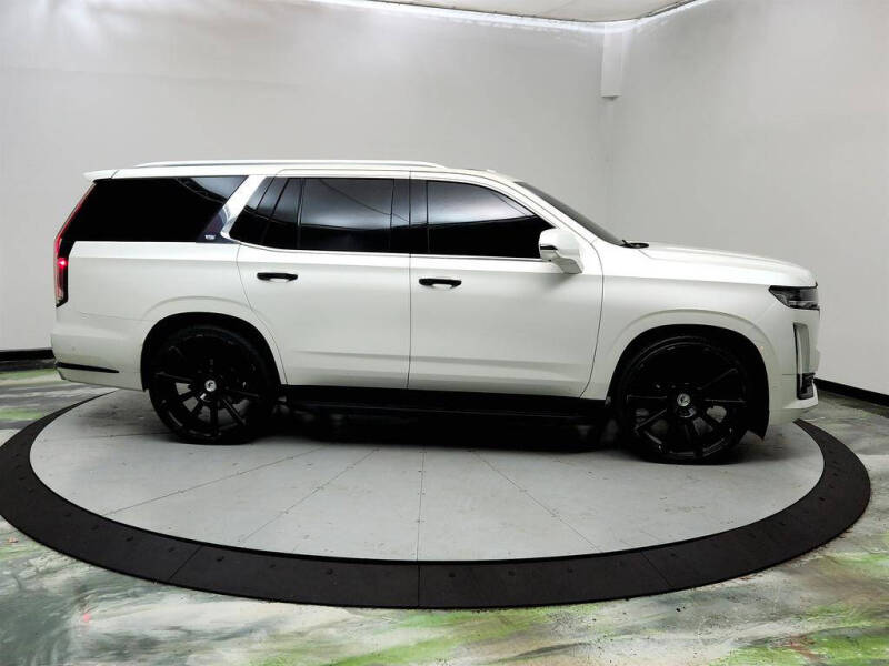 2022 Cadillac Escalade Premium Luxury