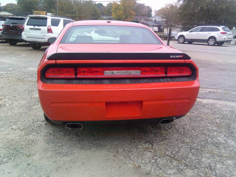 2010 Dodge Challenger SRT8