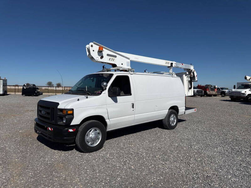 2010 Ford E-Series E-350 SD