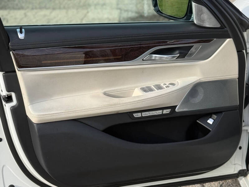 2016 BMW 7 Series 750i xDrive