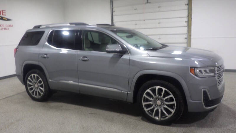 2023 GMC Acadia Denali