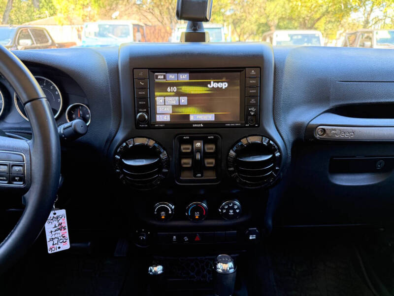 2017 Jeep Wrangler Unlimited Sport