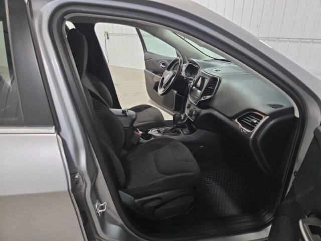 2019 Jeep Cherokee Latitude