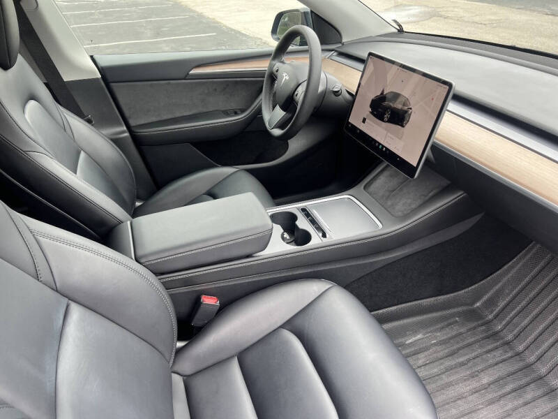2023 Tesla Model Y Long Range