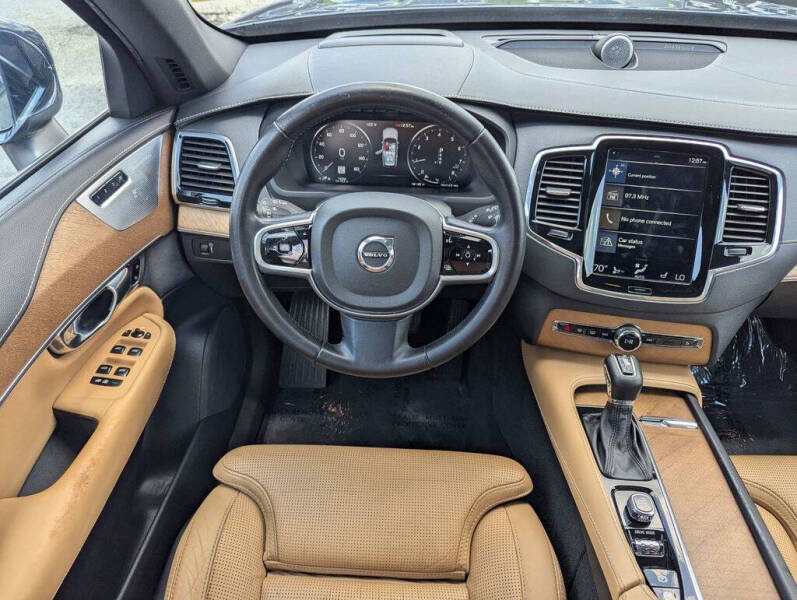 2019 Volvo XC90 T6 Inscription