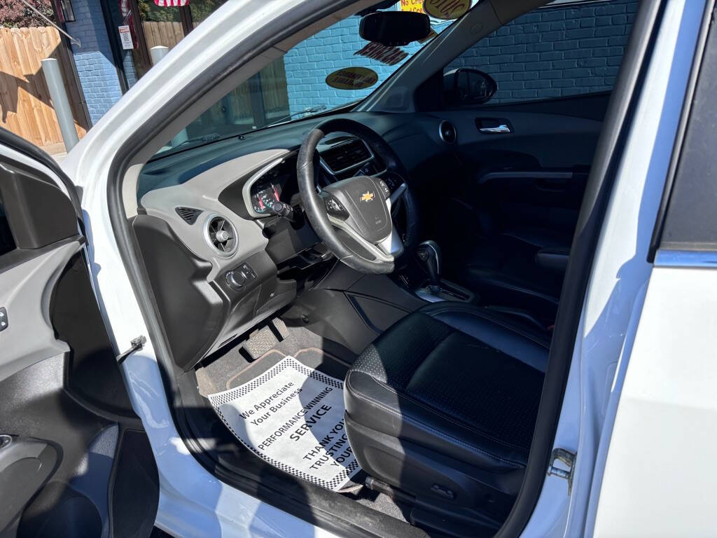 2018 Chevrolet Sonic for sale at Michael Johnson @ Allens Auto Sales Hopkinsville in Hopkinsville, KY