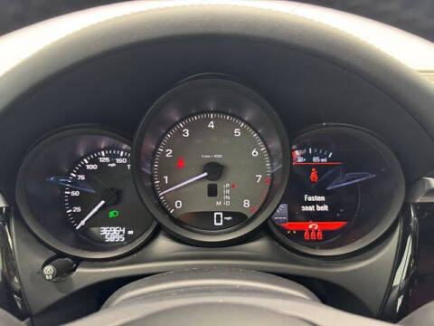 2022 Porsche Macan S