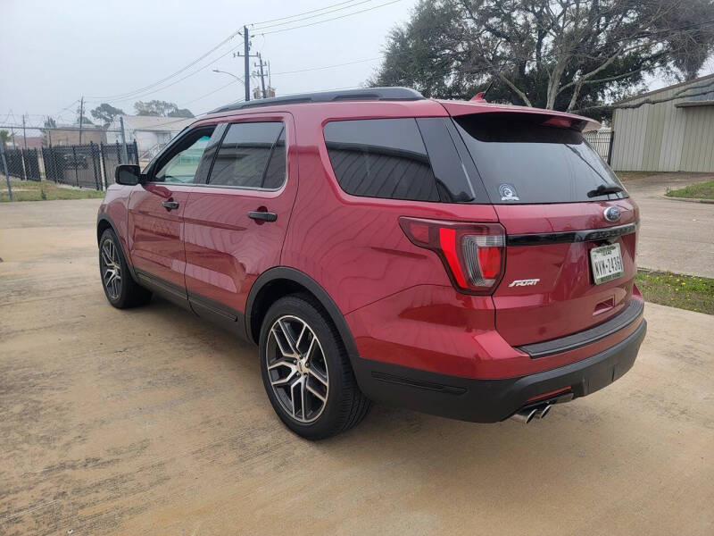 2018 Ford Explorer Sport