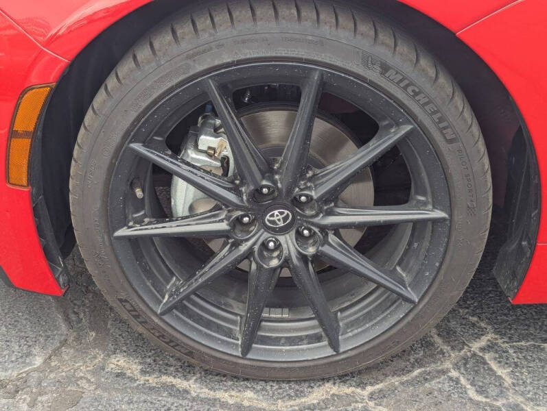 2025 Toyota GR86 Premium