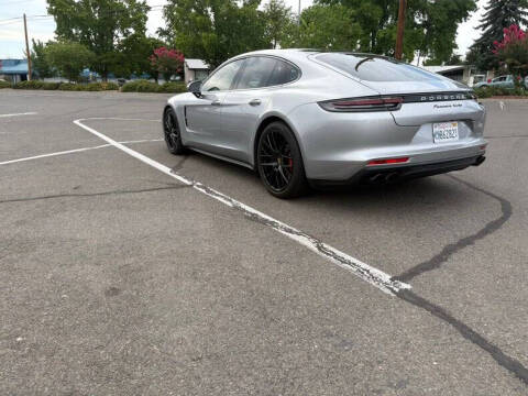 2017 Porsche Panamera