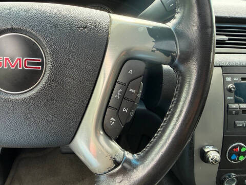 2011 GMC Yukon SLT