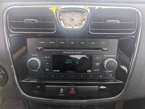 2014 Chrysler 200 Touring